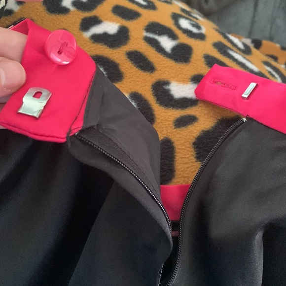 H&M satin skirt. - Picture 5 of 6